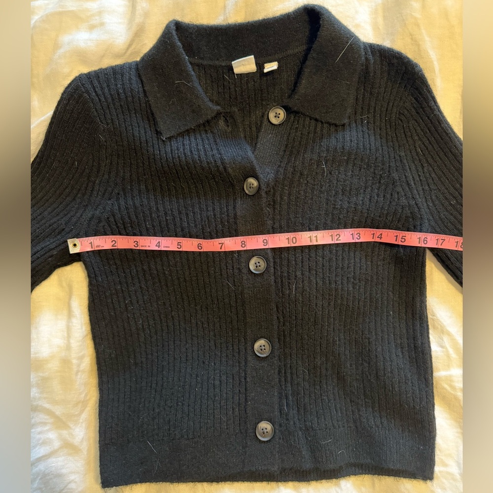 Gap button-up sweater